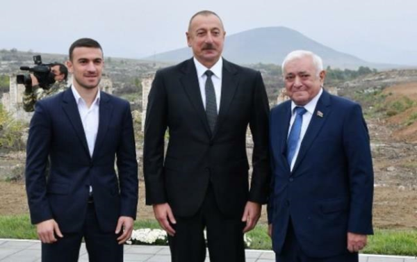 Prezident: Qurbana zəng edin, deyin ki...